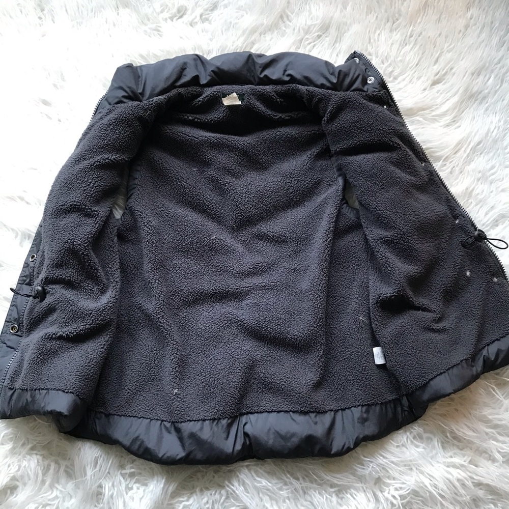J CREW GREY CHEVRON DOWN FILLED PUFFER VEST - Picture 3 of 6